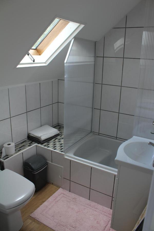 Haus Hadch Acomodação com café da manhã Eupen Exterior foto